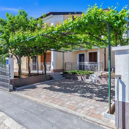Apartment Rino *