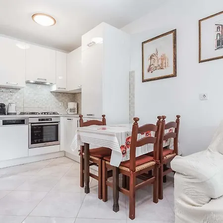 Apartment Rino