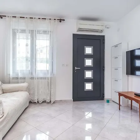 Rino Apartment *